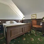 Podhrad 4*
