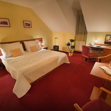 Podhrad 4*