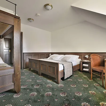 Hotell Podhrad Hluboká nad Vltavou