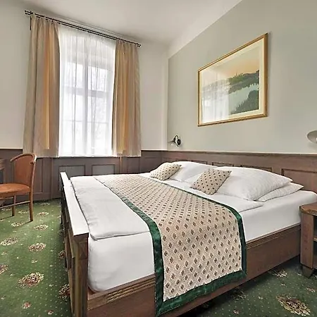 Podhrad 4* Hluboká nad Vltavou