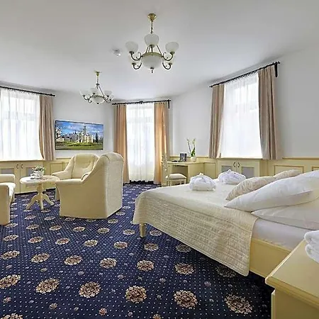 Podhrad Hotell Hluboká nad Vltavou