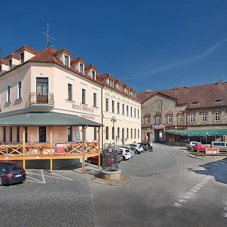 Podhrad