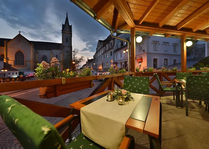 Podhrad Отель Глубока-над-Влтавой