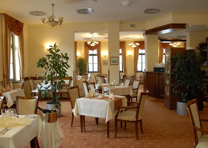 波德拉德酒店 Hluboká nad Vltavou